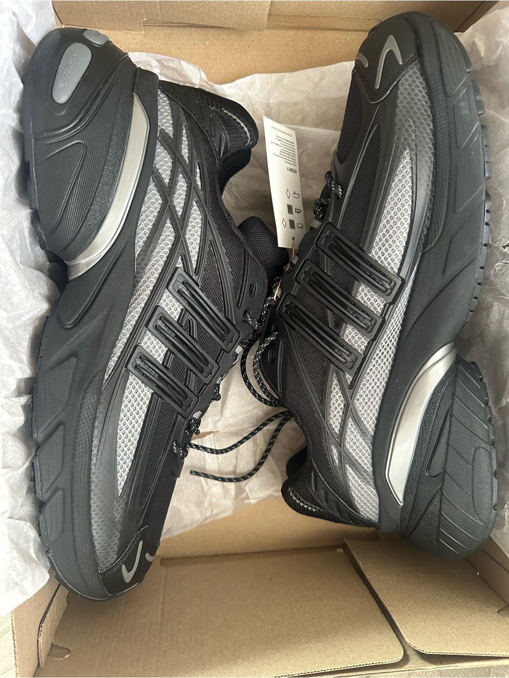 adidas Adistar XLG 2.0 ‘Core Black Grey’ Sneakers NEW Men’s Shoes KZ9011